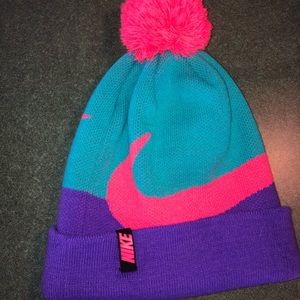 Nike winter hat NWOT